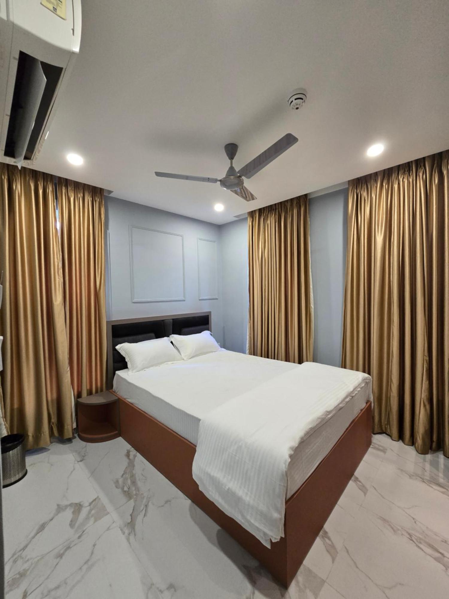 Step Home Kolkata Exterior photo