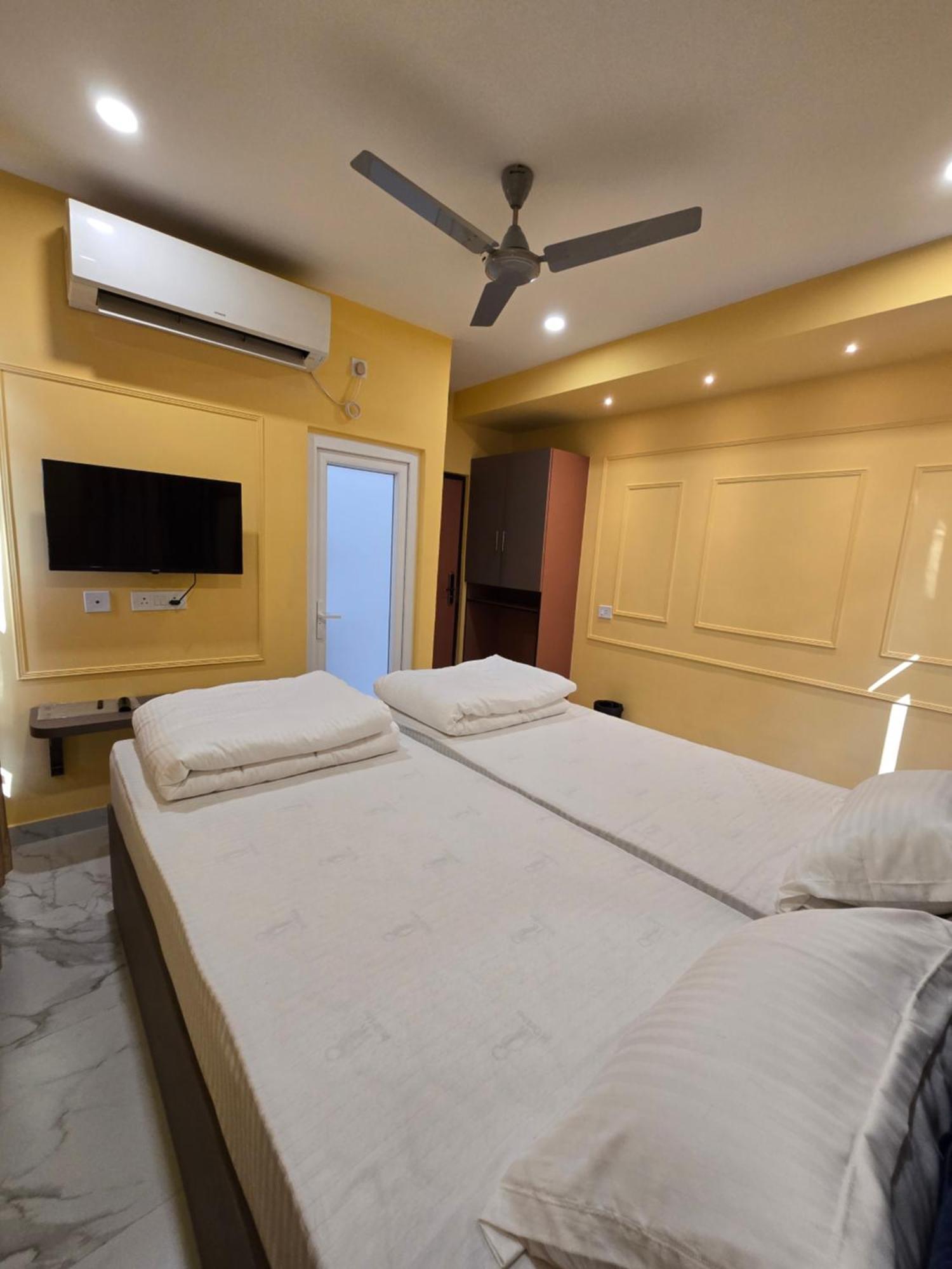 Step Home Kolkata Exterior photo