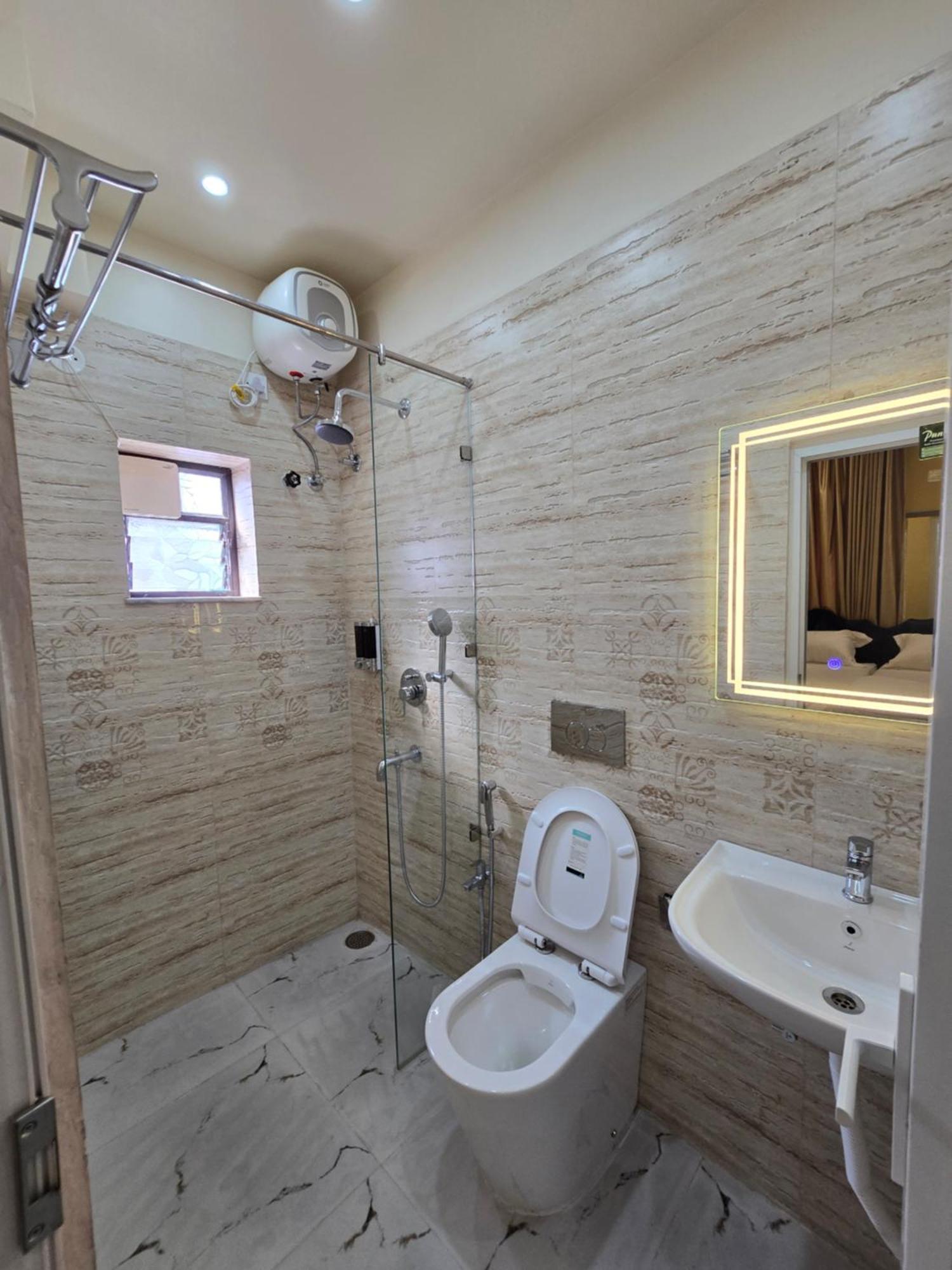 Step Home Kolkata Exterior photo